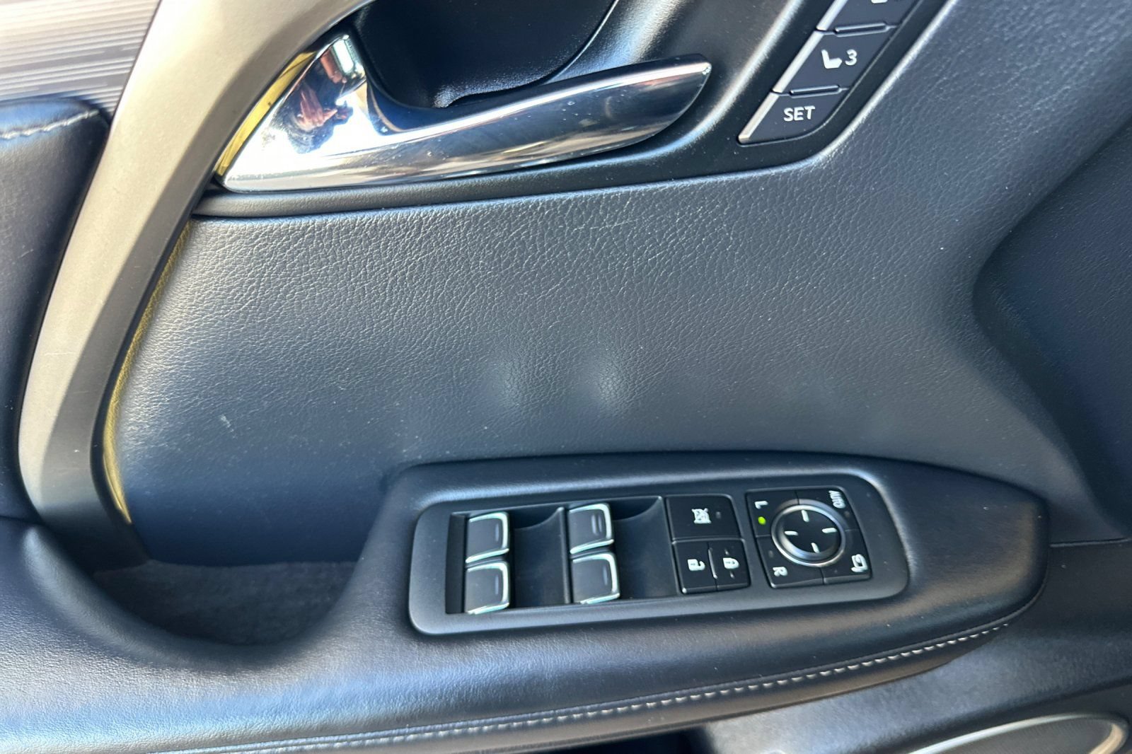 Used 2021 Lexus RX 350 F Sport w/ Cold Area Package (CT) AWD/4WD image 8