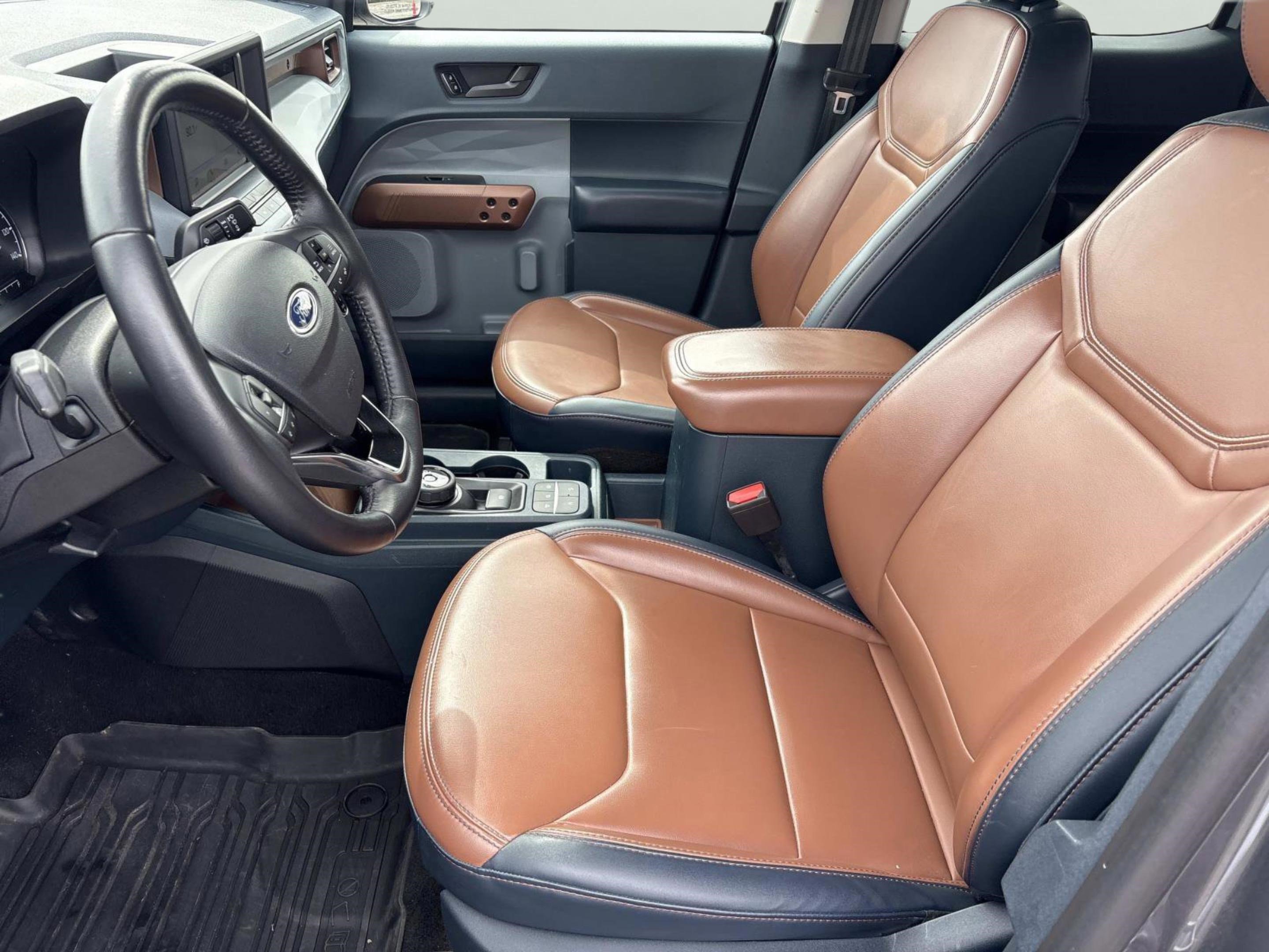 Used 2022 Ford Maverick Lariat w/ Equipment Group 500A Standard image 24