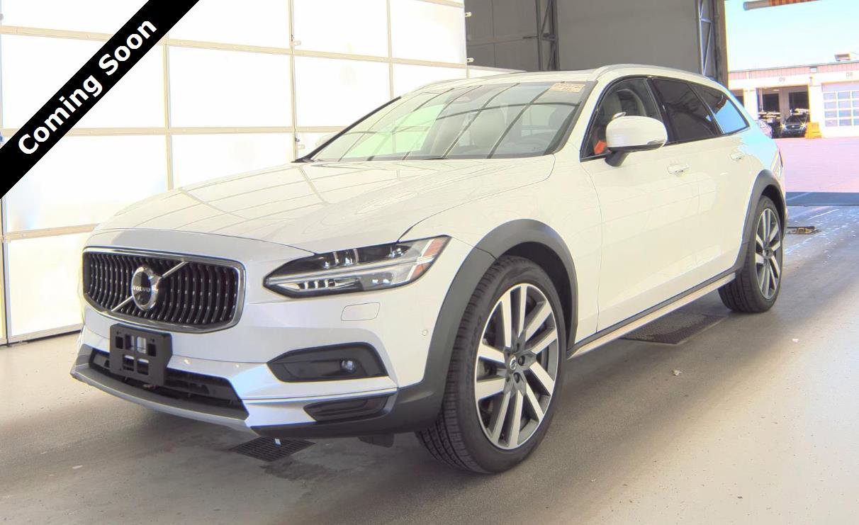 Used 2023 Volvo V90 B6 Cross Country Plus w/ Climate Package AWD/4WD image 1