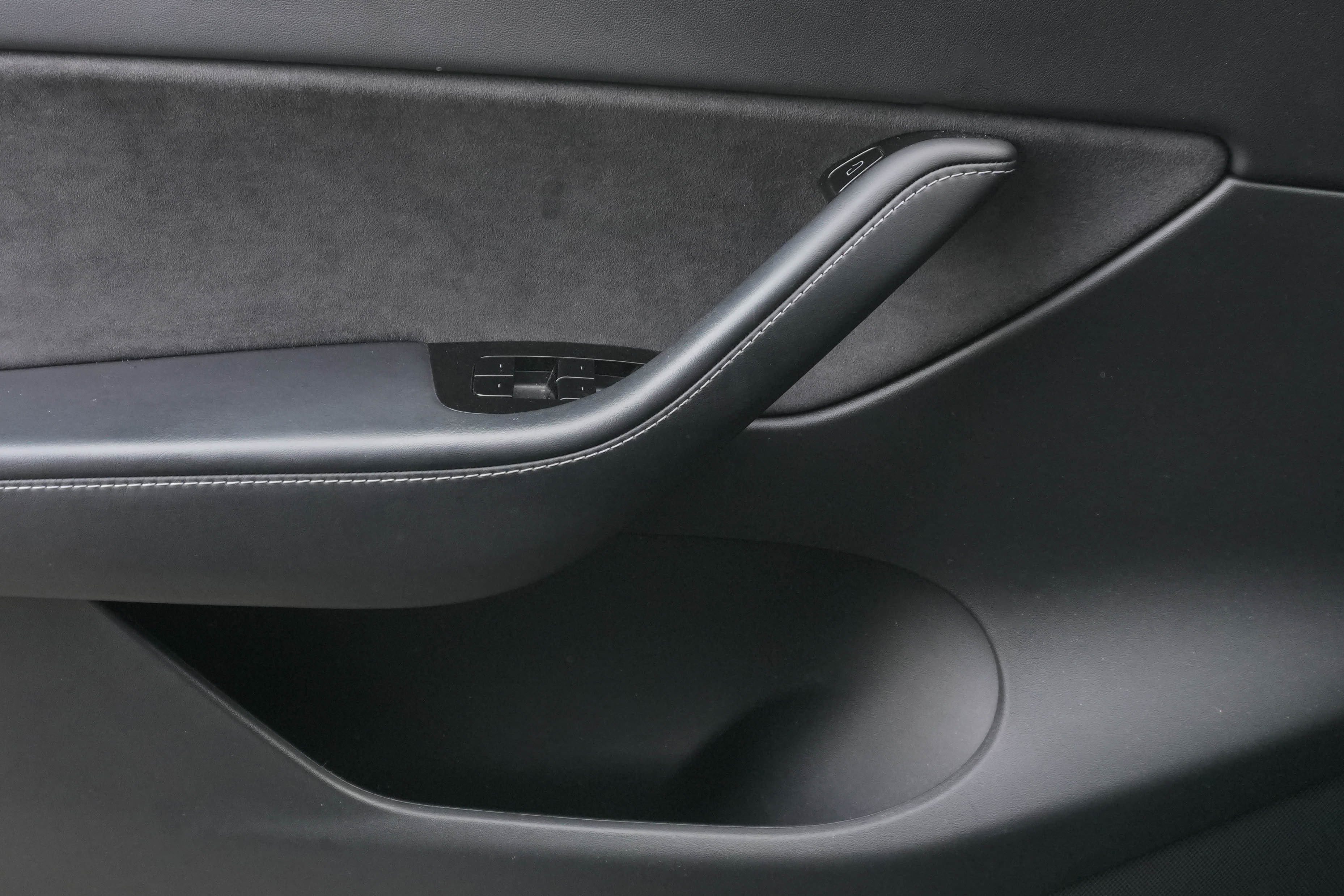 Used 2021 Tesla Model Y Long Range image 14