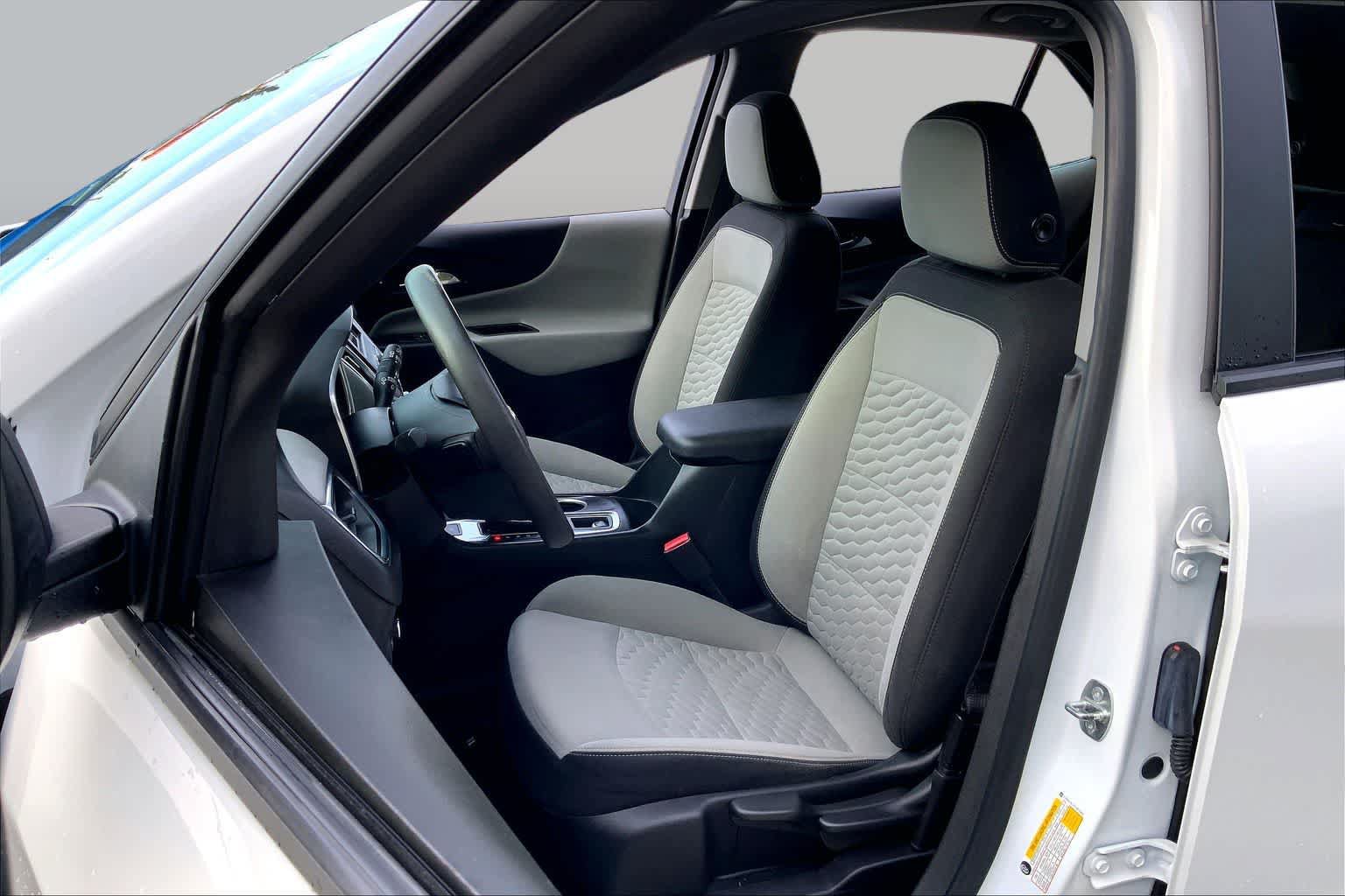 Used 2020 Chevrolet Equinox LS AWD/4WD image 9