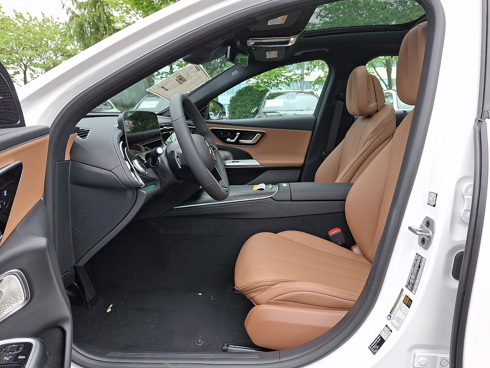 New 2026 Mercedes-Benz E 350 4MATIC Sedan image 11