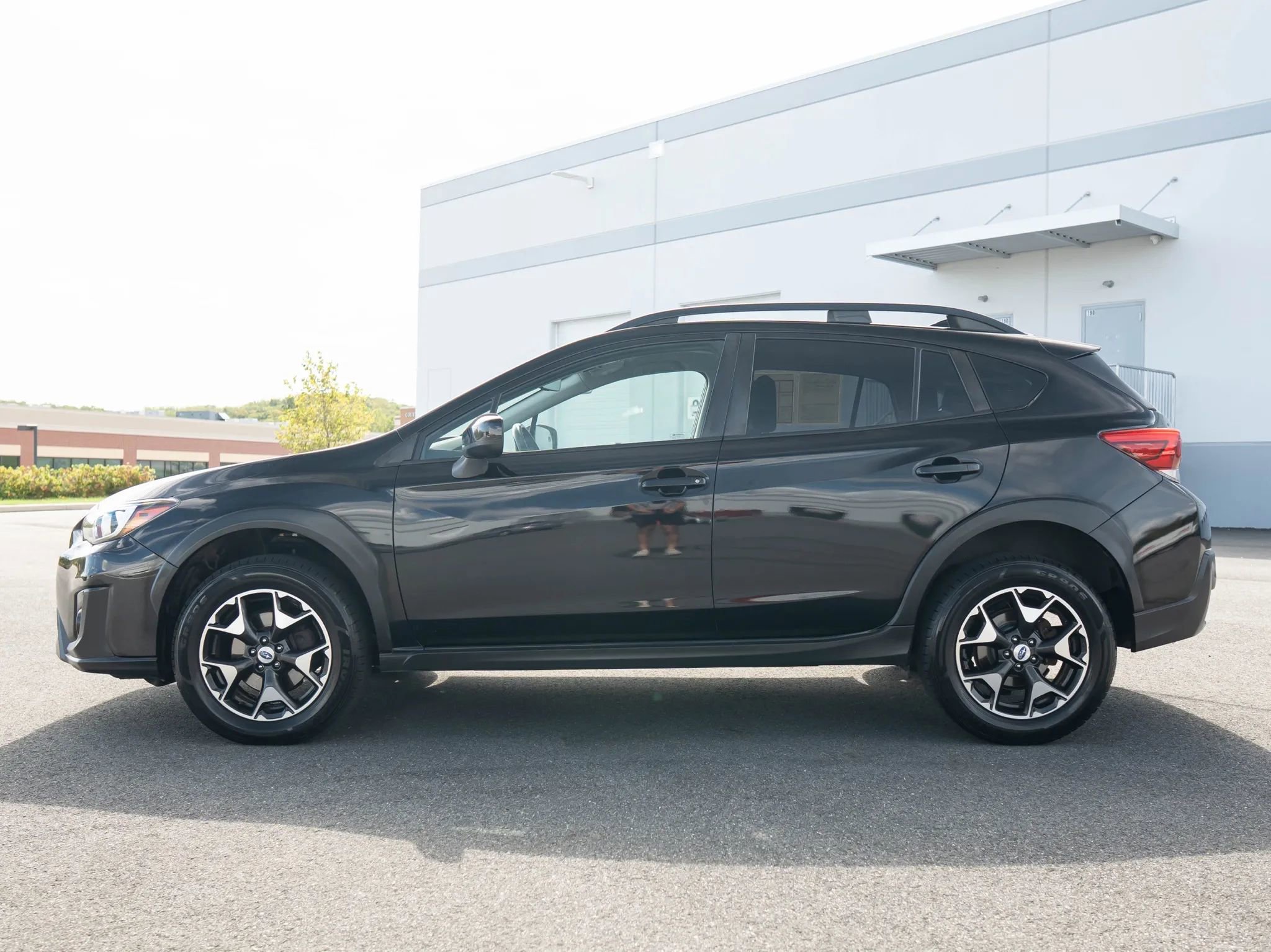 Used 2018 Subaru Crosstrek 2.0i Premium w/ Eyesight System image 3