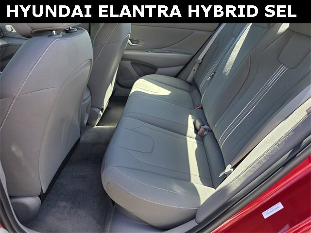 Used 2025 Hyundai Elantra SEL image 17