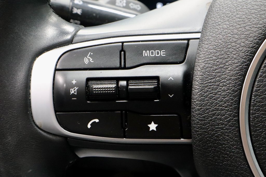 Used 2023 Kia Sportage SX image 32