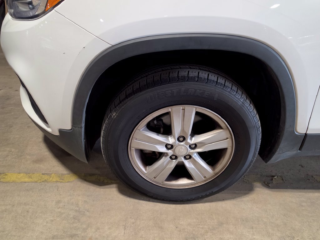 Used 2020 Chevrolet Trax LT AWD/4WD image 3