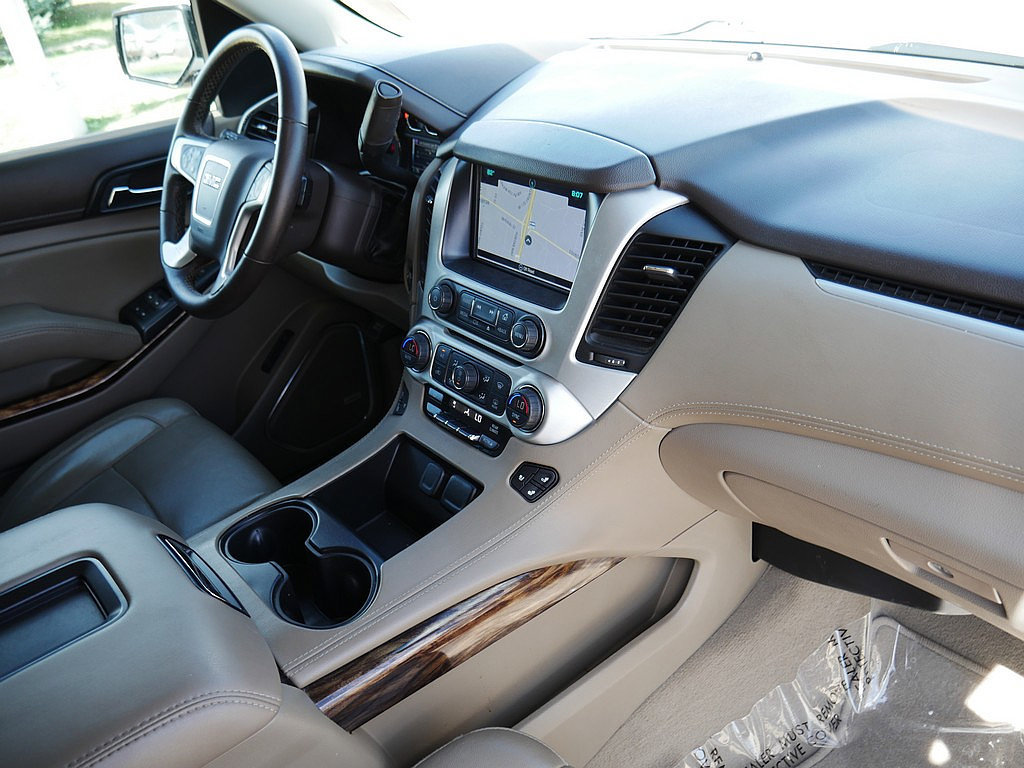 Used 2019 GMC Yukon XL SLT w/ Open Road Package AWD/4WD image 69