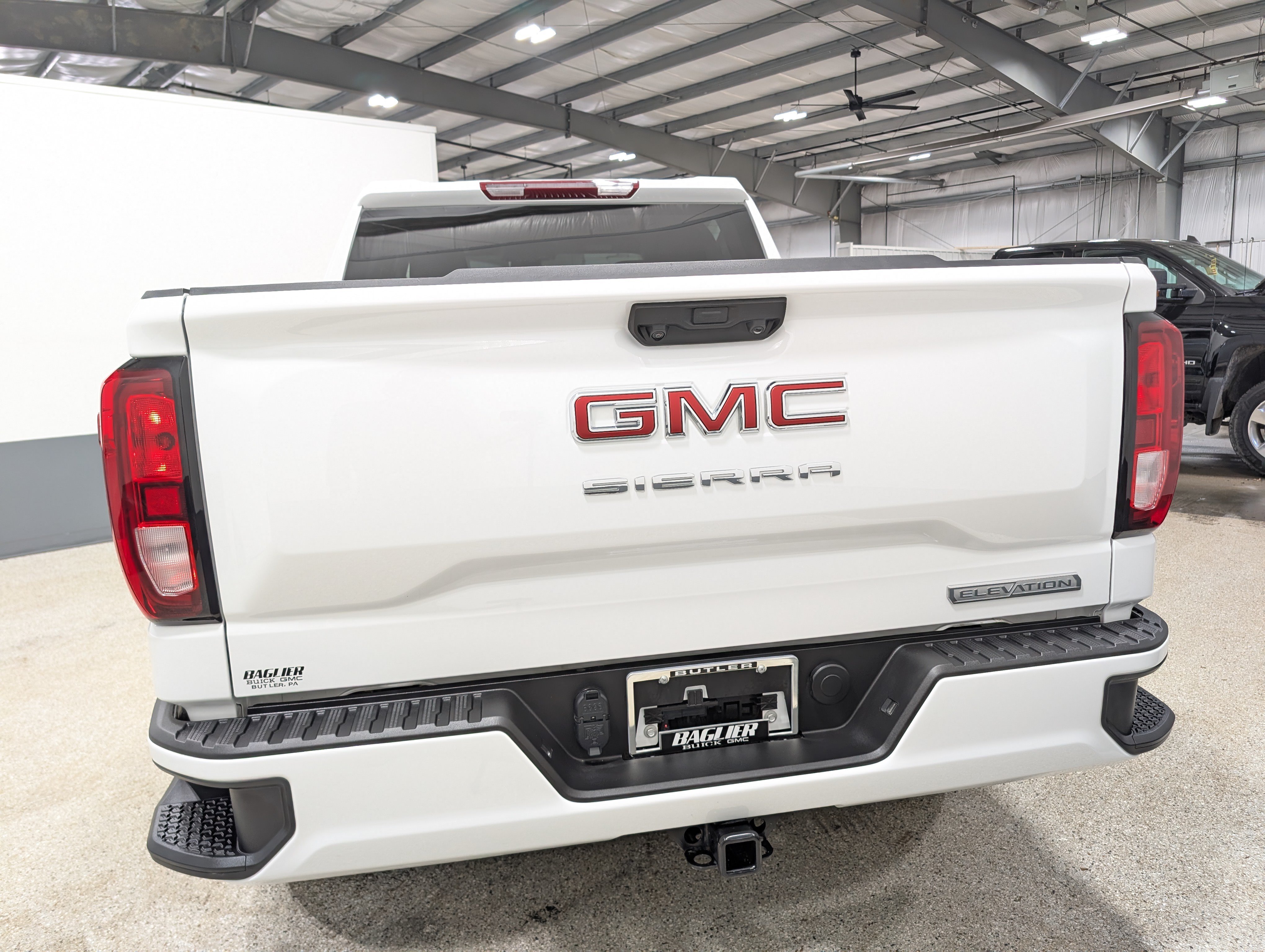 Used 2025 GMC Sierra 1500 Elevation AWD/4WD image 4