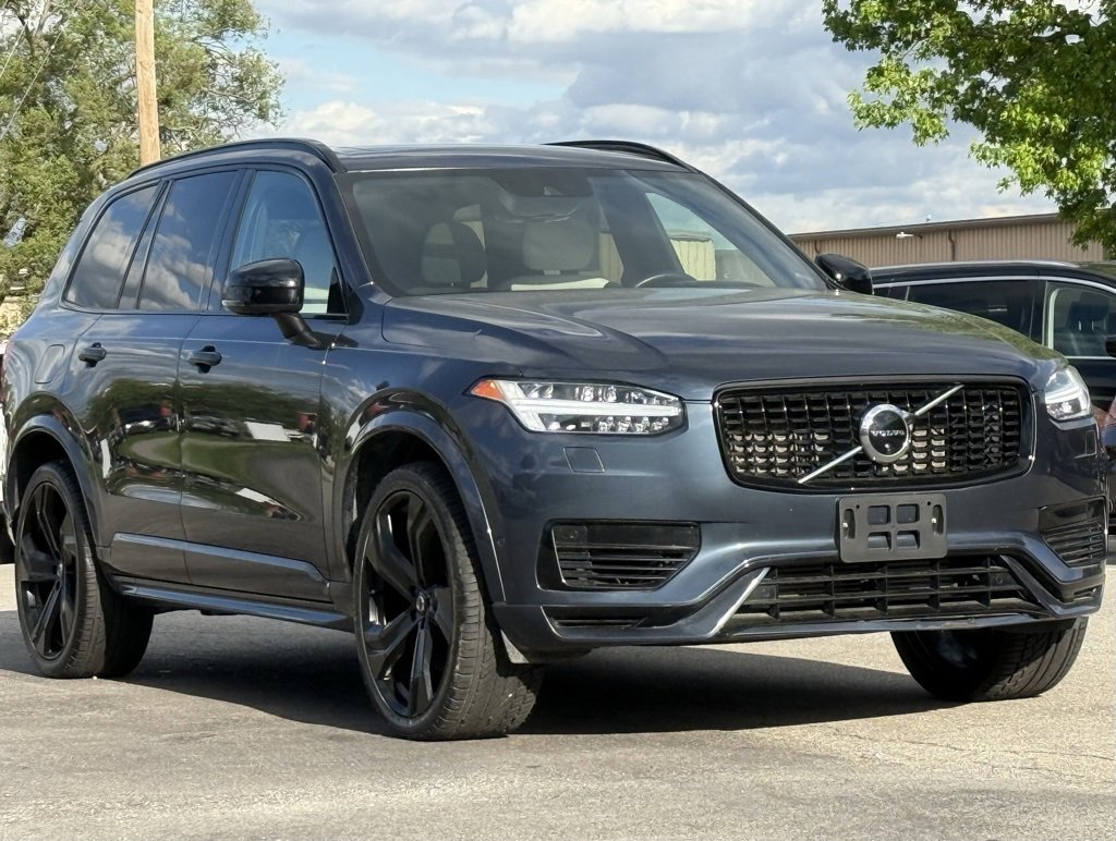 Used 2022 Volvo XC90 T8 R-Design w/ Advanced Package image 7