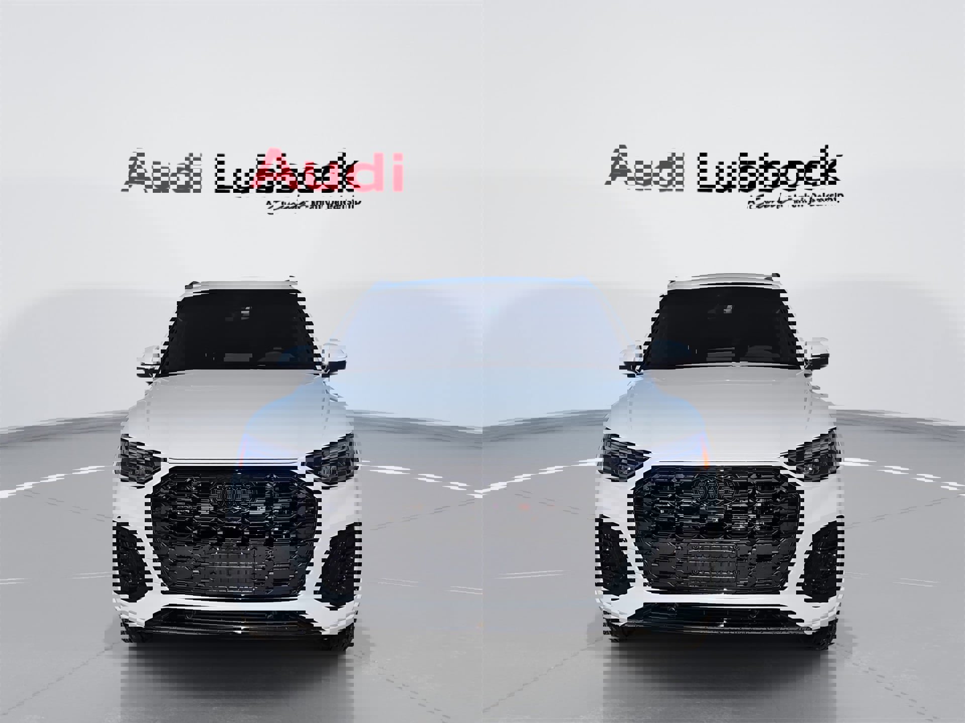 Used 2025 Audi Q5 e Premium Plus w/ Premium Plus Package image 3