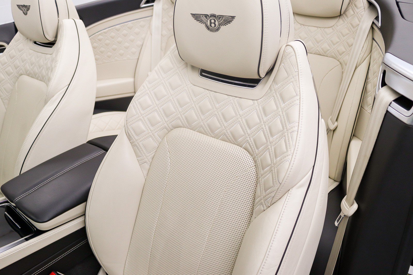 Used 2020 Bentley Continental GT V8 AWD/4WD image 29