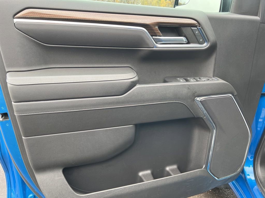 Used 2022 Chevrolet Silverado 1500 LT Trail Boss image 16