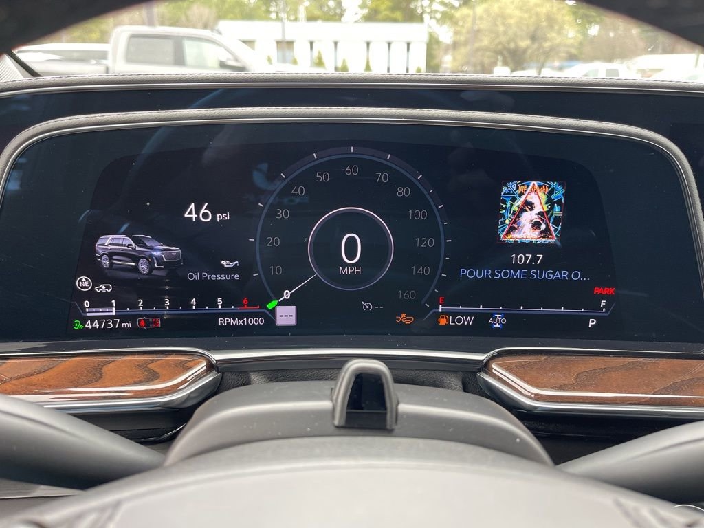 Used 2023 Cadillac Escalade ESV Sport Platinum image 9