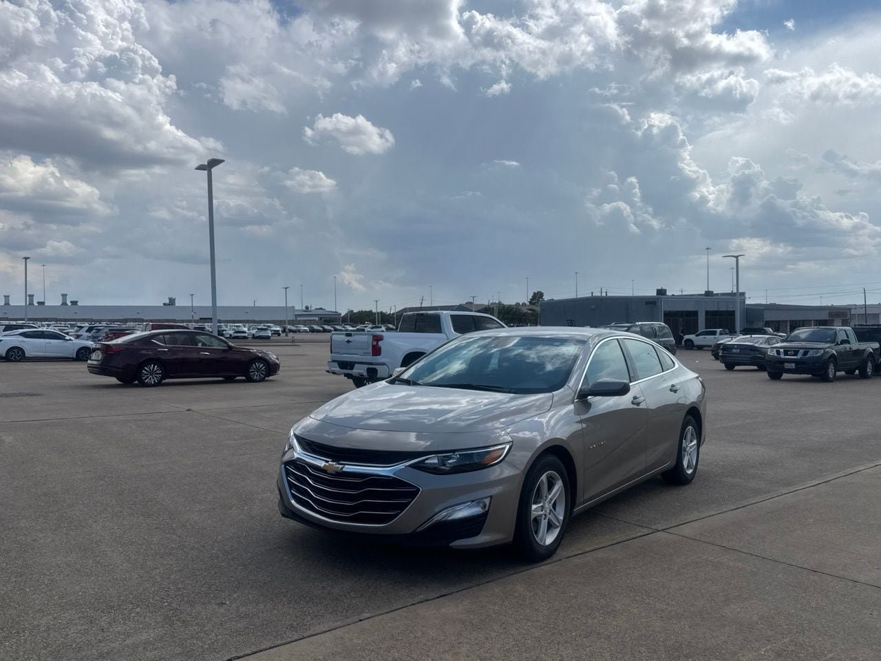 Used 2025 Chevrolet Malibu LS FWD image 8