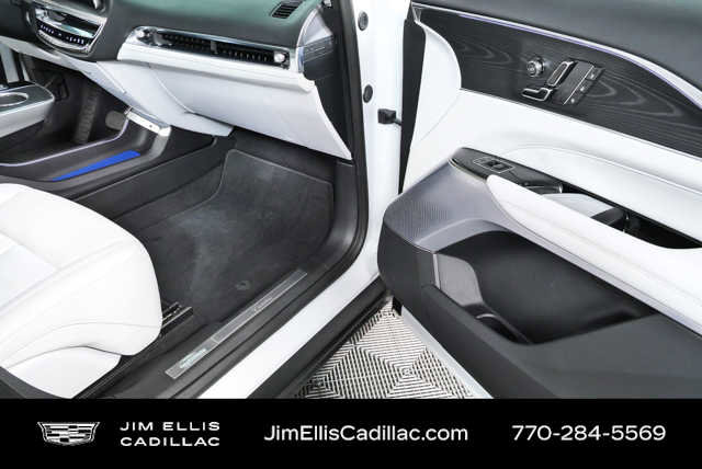 Used 2024 Cadillac Lyriq Sport AWD/4WD image 24