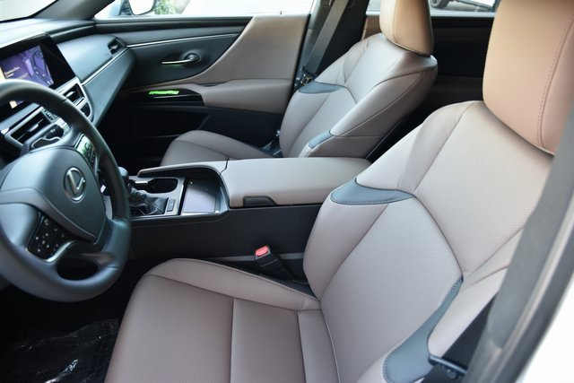 New 2025 Lexus ES 350 w/ Premium Package image 8