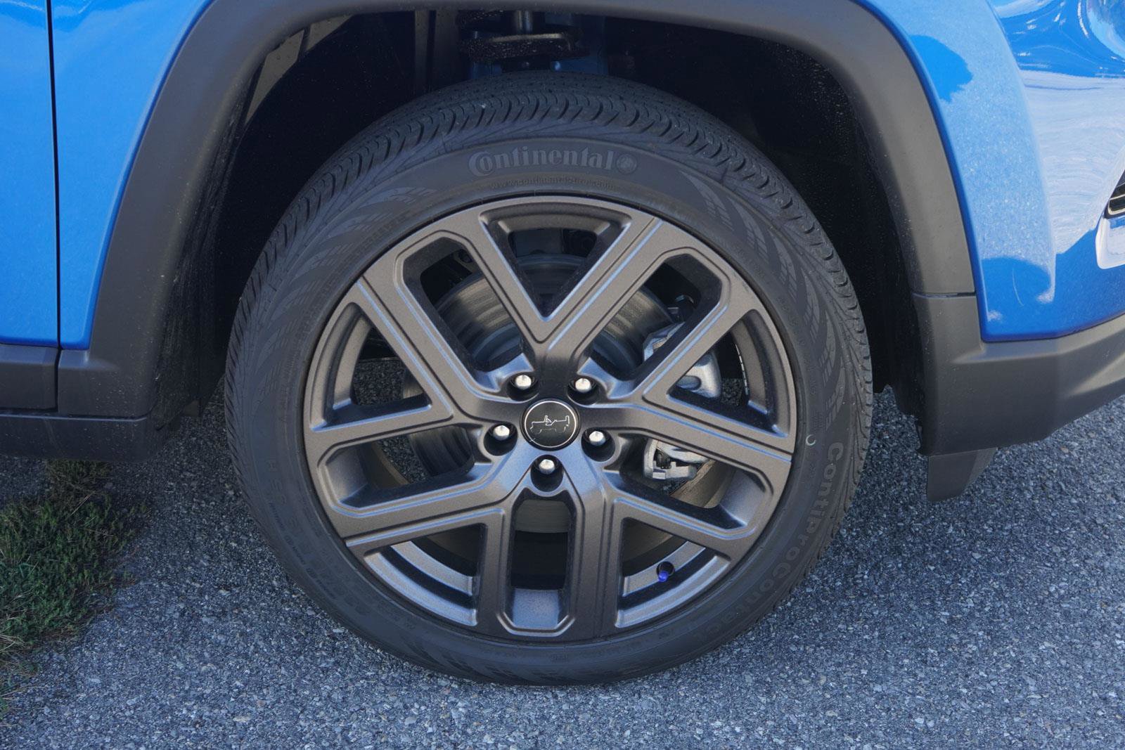 New 2026 Jeep Compass Limited image 13