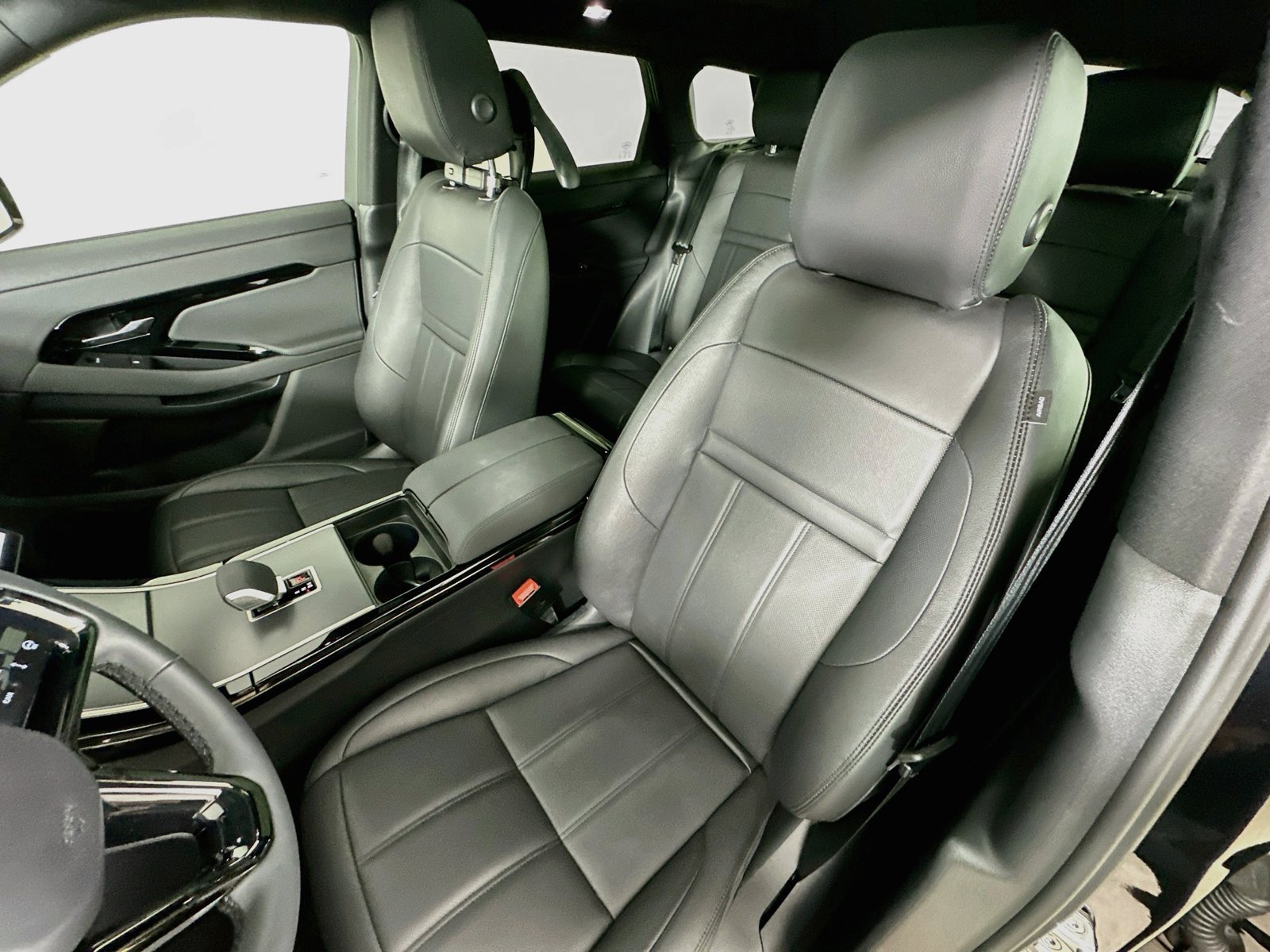 New 2026 Land Rover Range Rover Evoque S AWD/4WD image 34