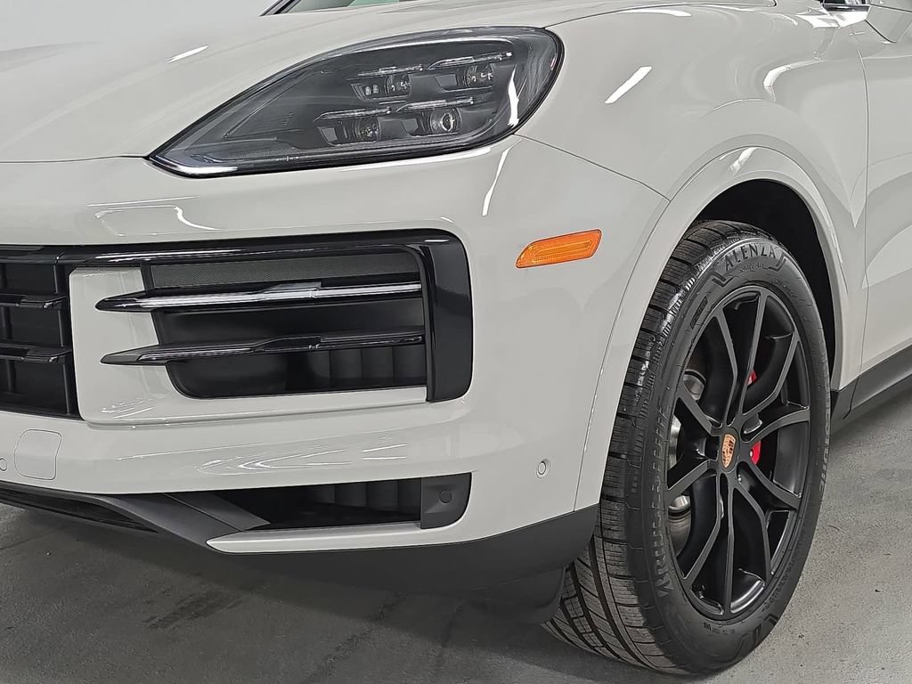New 2026 Porsche Cayenne S AWD/4WD image 11