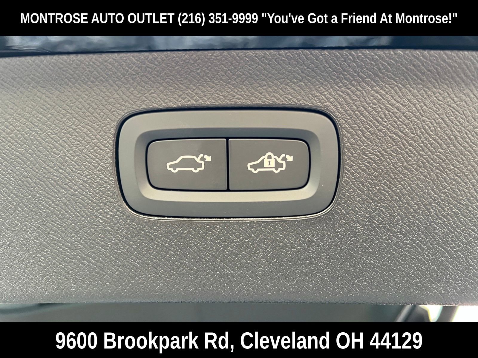 New 2026 Volvo XC90 B6 Ultra w/ Protection Package image 21