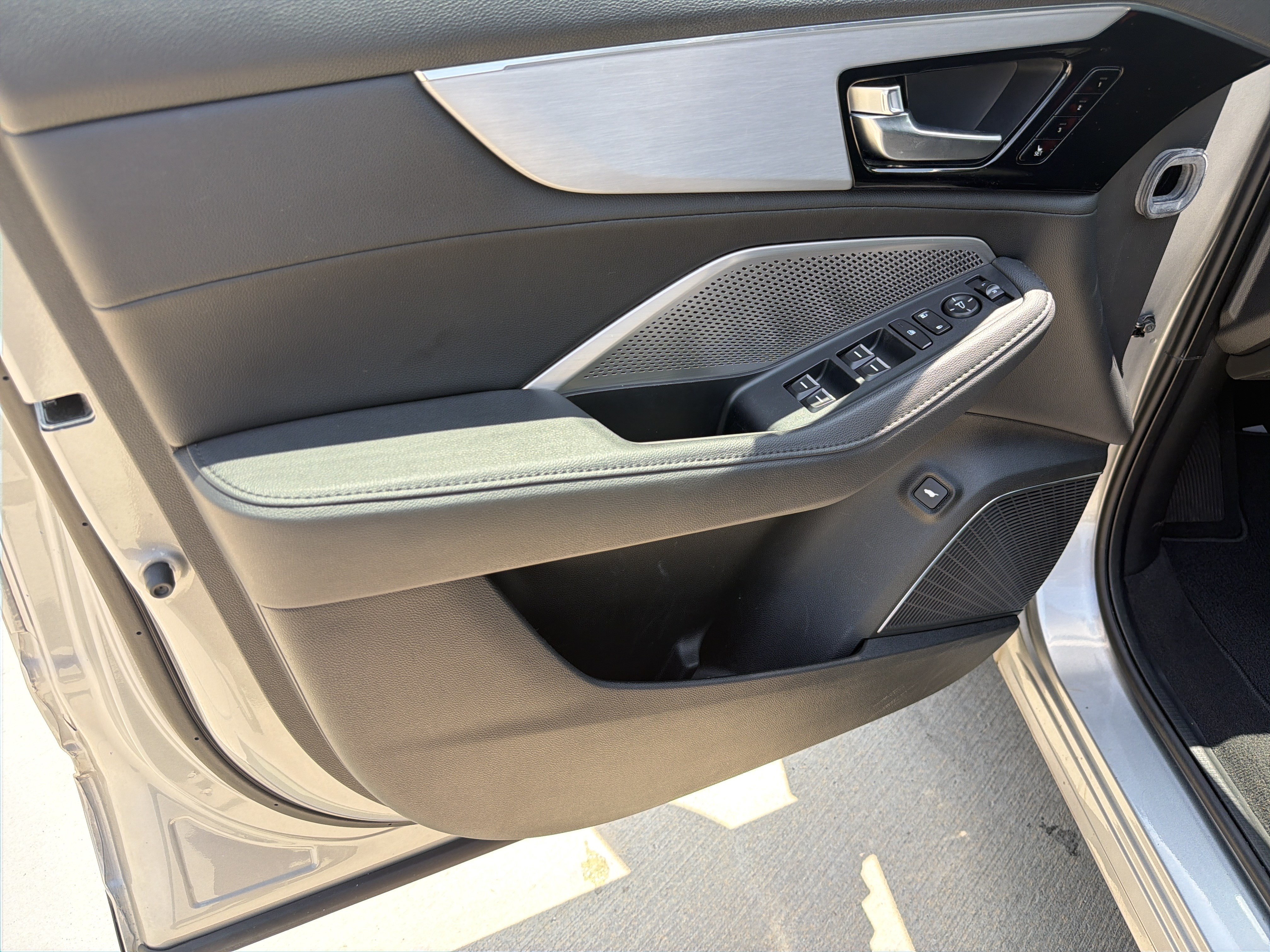 Certified 2024 Acura MDX FWD image 8