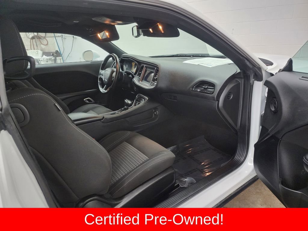 Certified 2022 Dodge Challenger SXT w/ Blacktop Package image 27