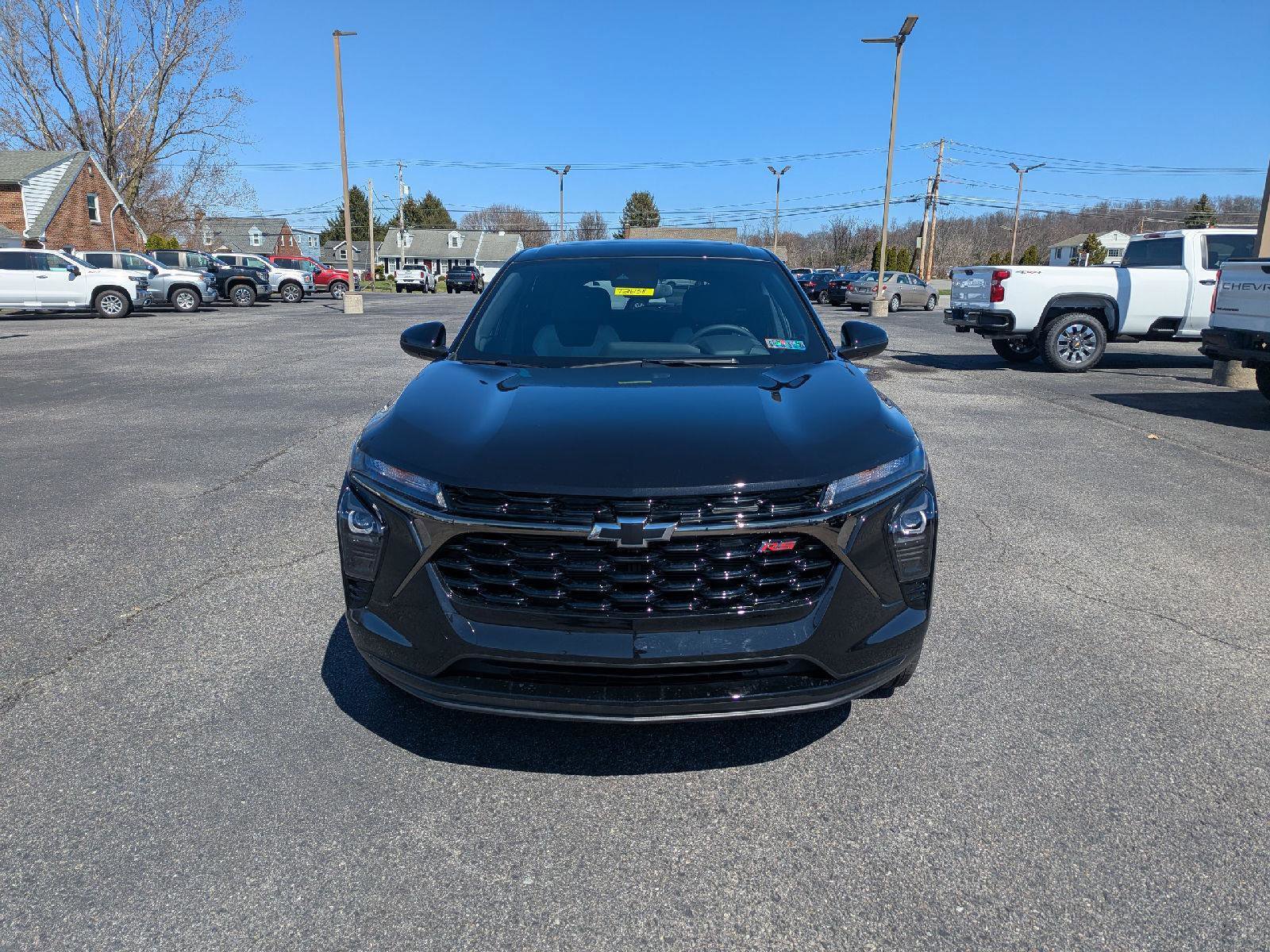 New 2026 Chevrolet Trax RS w/ Sunroof Package image 2