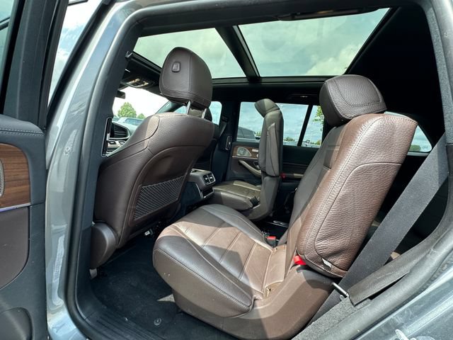 Used 2023 Mercedes-Benz GLS 450 4MATIC image 11