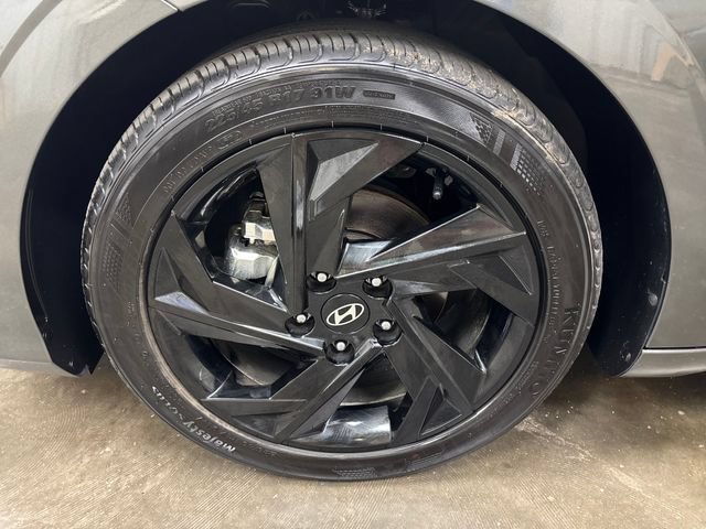 Used 2026 Hyundai Elantra Sport w/ Cargo Package FWD image 15