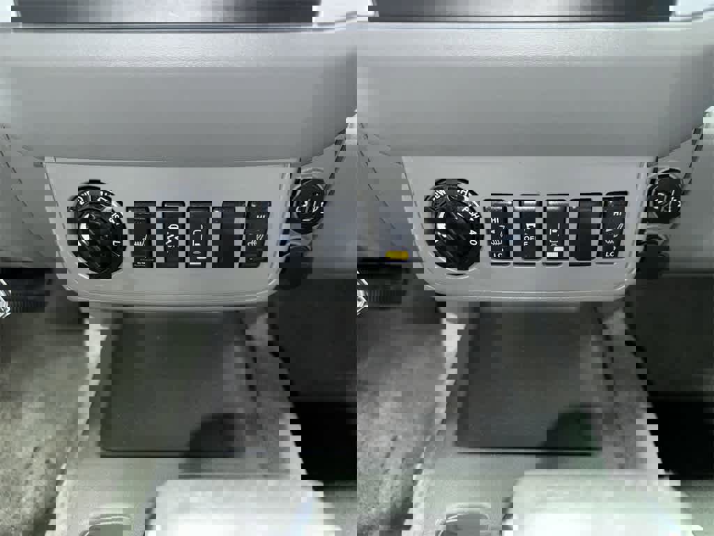 Used 2018 Nissan Frontier SV w/ Value Truck Package image 29