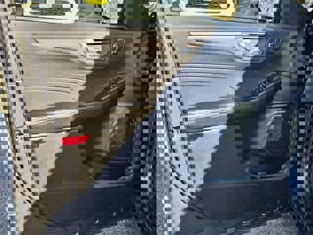 New 2025 Ford Escape Active w/ Active Premium Tech Pack image 42