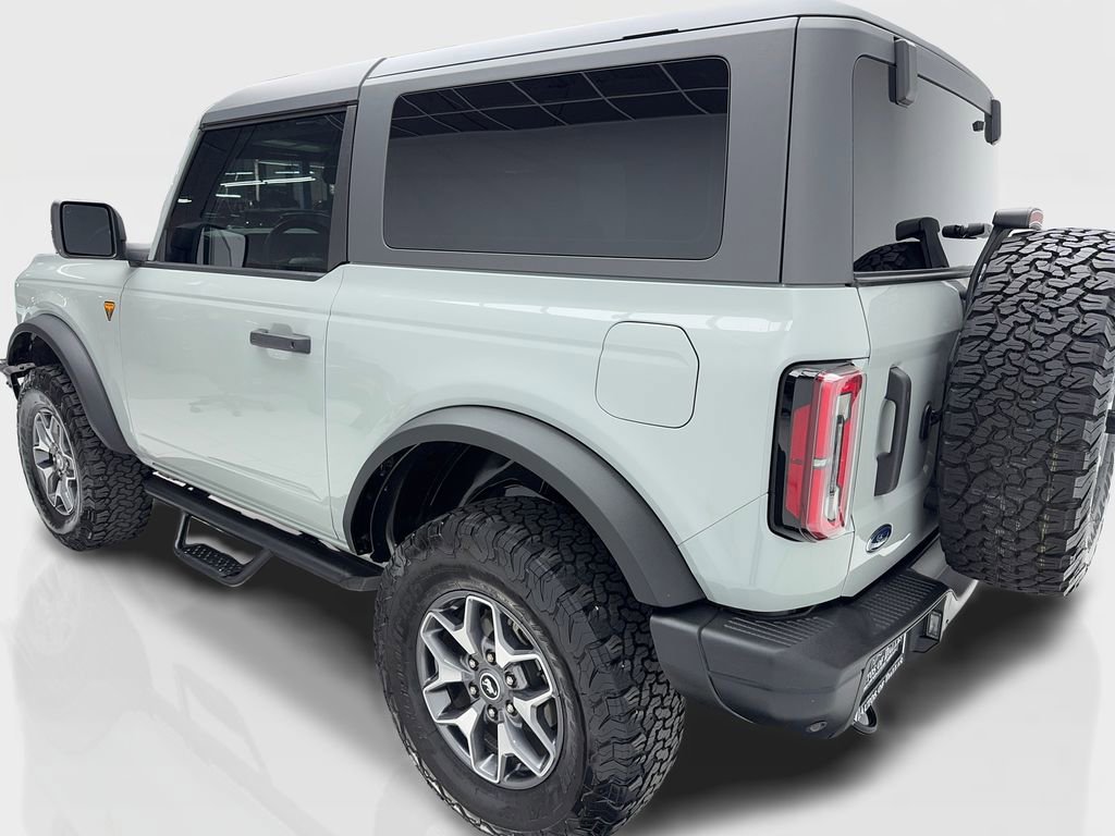 Used 2024 Ford Bronco Badlands image 10