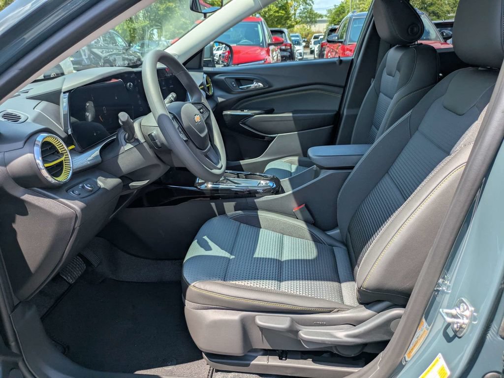 New 2026 Chevrolet Trax LT FWD image 20