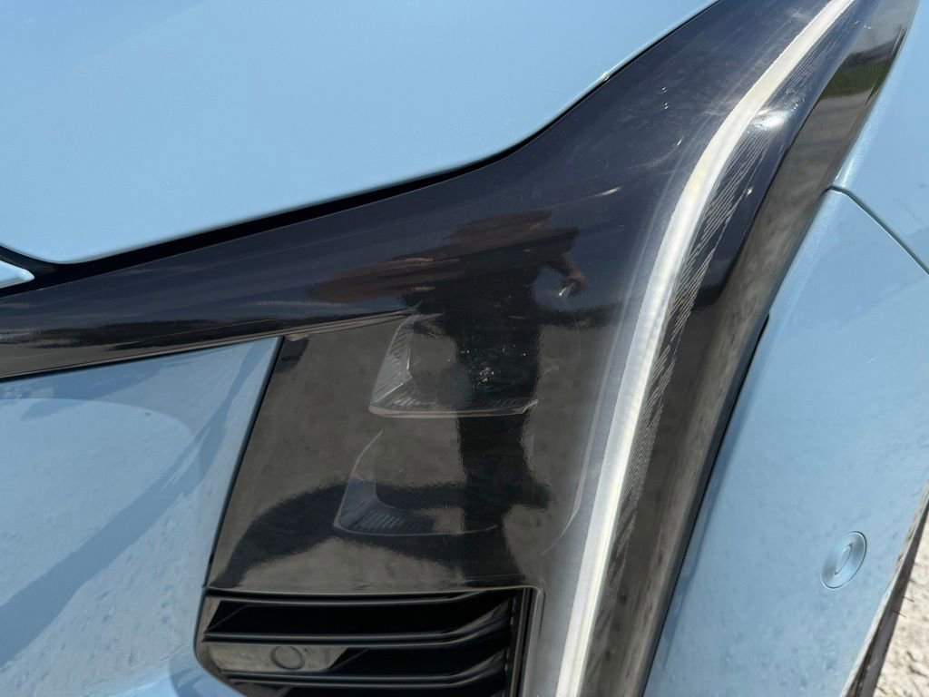 Certified 2025 Cadillac CT5 V w/ Technology Package AWD/4WD image 9