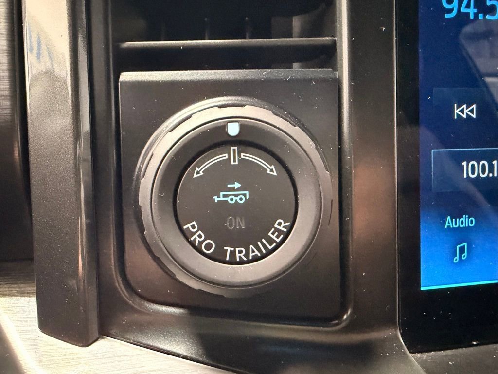 Used 2023 Ford F150 Lariat w/ Equipment Group 502A High image 39