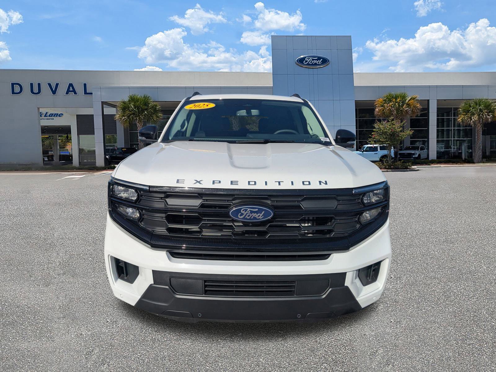 New 2025 Ford Expedition Active image 9