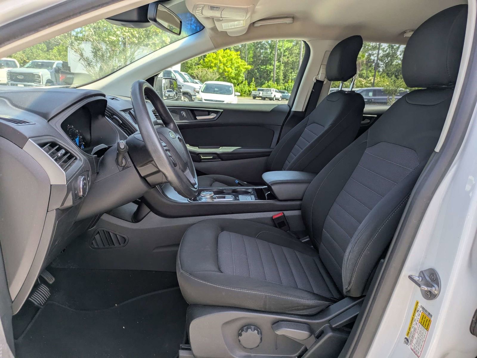 Certified 2019 Ford Edge SE FWD image 11