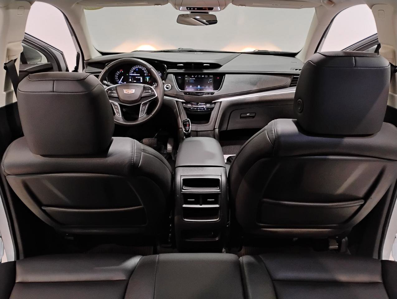 Used 2018 Cadillac XT5 Luxury w/ Driver Awareness Package image 50