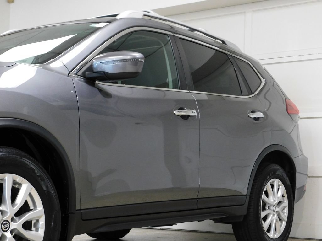 Used 2020 Nissan Rogue SV AWD/4WD image 12