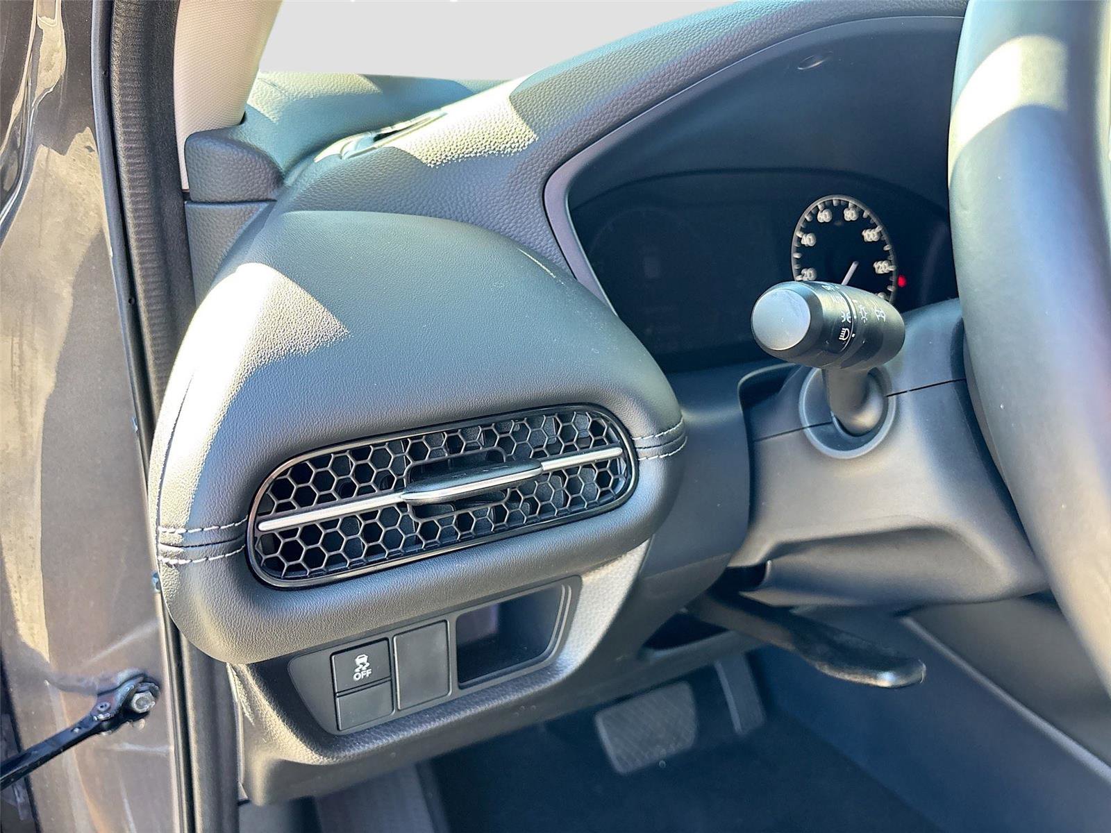 Certified 2023 Honda HR-V EX-L image 11