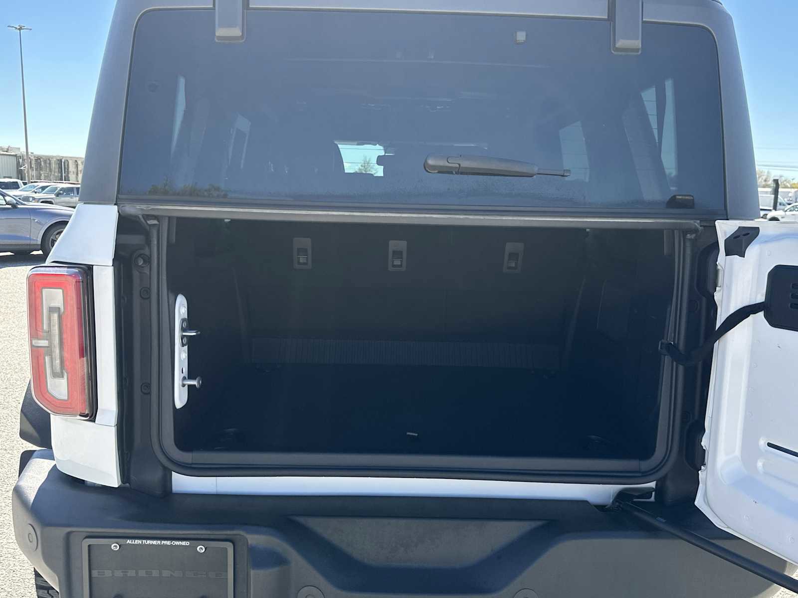 Used 2022 Ford Bronco Wildtrak image 23