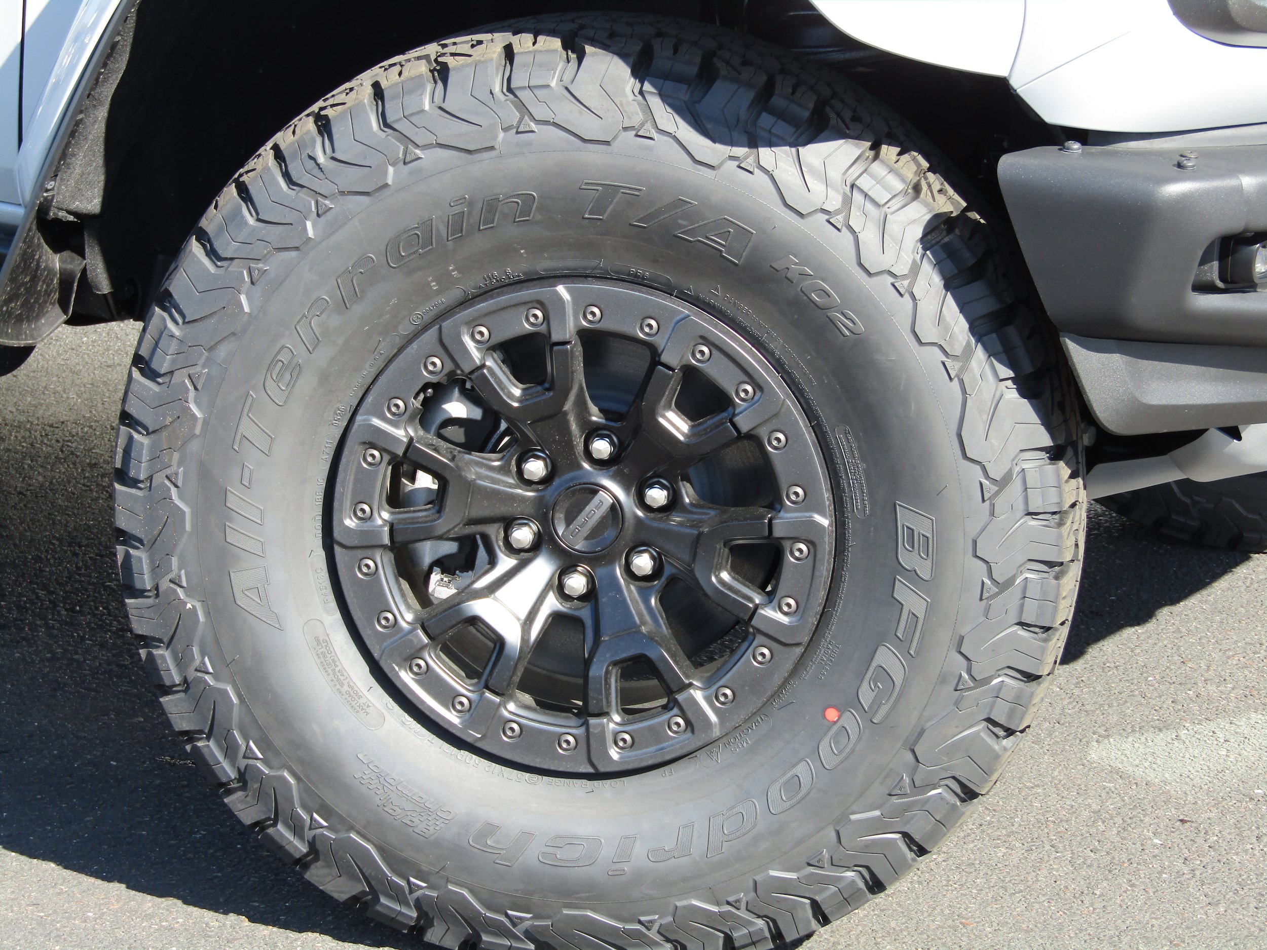 New 2026 Ford Bronco Raptor w/ Interior Carbon Fiber Pack AWD/4WD image 5