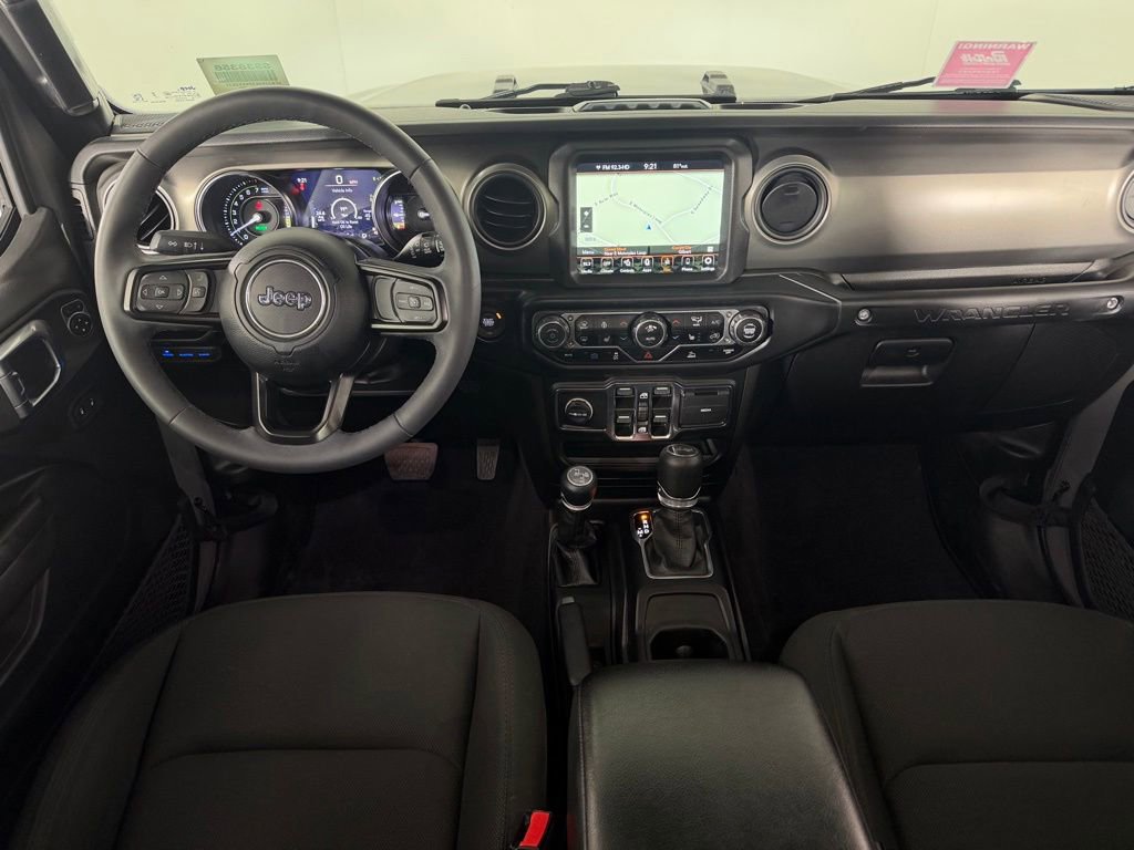 Used 2023 Jeep Wrangler Unlimited w/ Sun & Screen Package AWD/4WD image 13