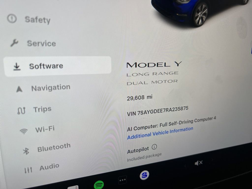 Used 2024 Tesla Model Y Long Range image 5