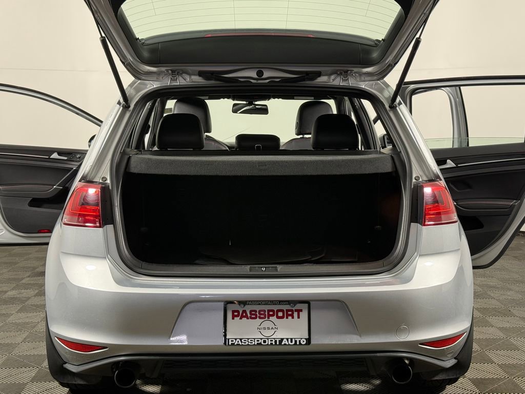 Used 2015 Volkswagen GTI SE w/ Lighting Package (SEL) image 30