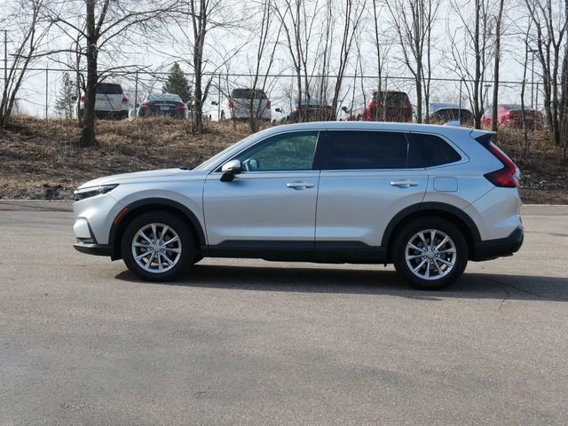Used 2025 Honda CR-V EX image 3