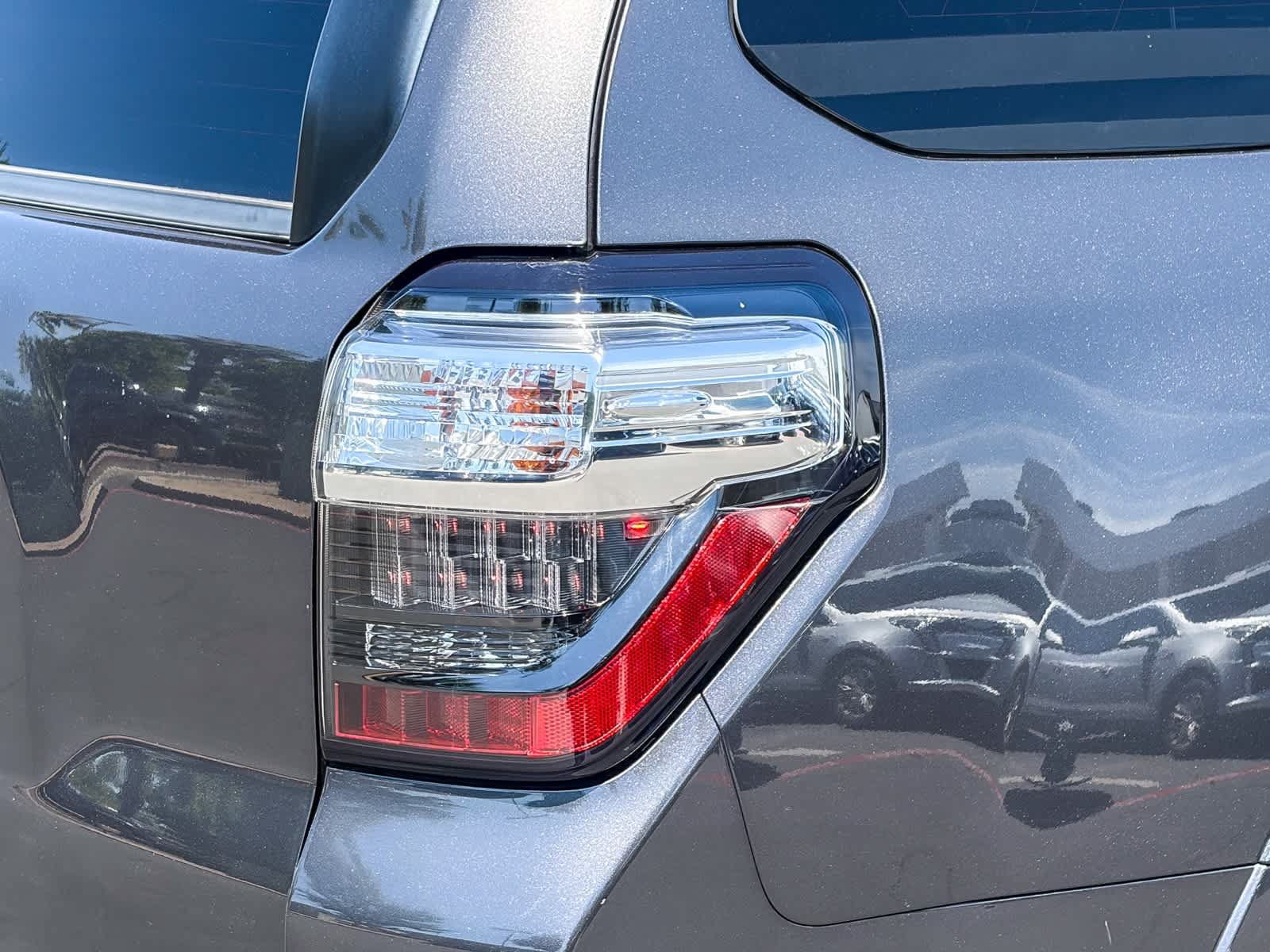 Used 2019 Toyota 4Runner TRD Off-Road Premium AWD/4WD image 8