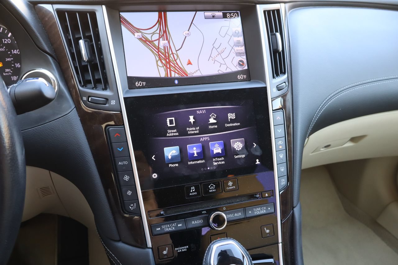 Used 2018 INFINITI Q50 Luxe w/ Essential Package (3.0T Luxe) RWD image 7