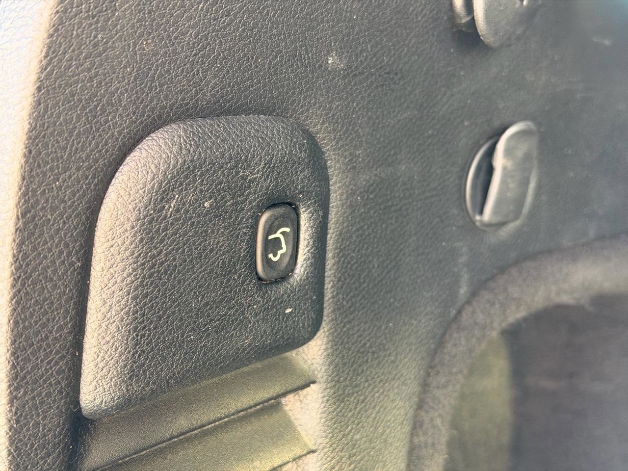 Used 2021 Jeep Grand Cherokee Limited AWD/4WD image 18