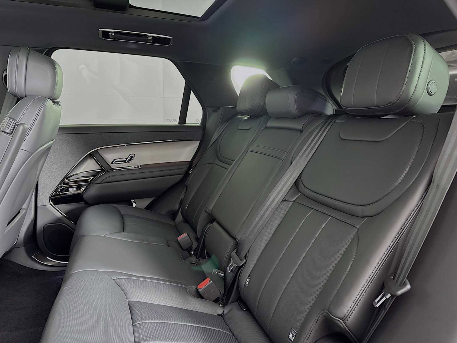 New 2025 Land Rover Range Rover Sport Dynamic SE image 20